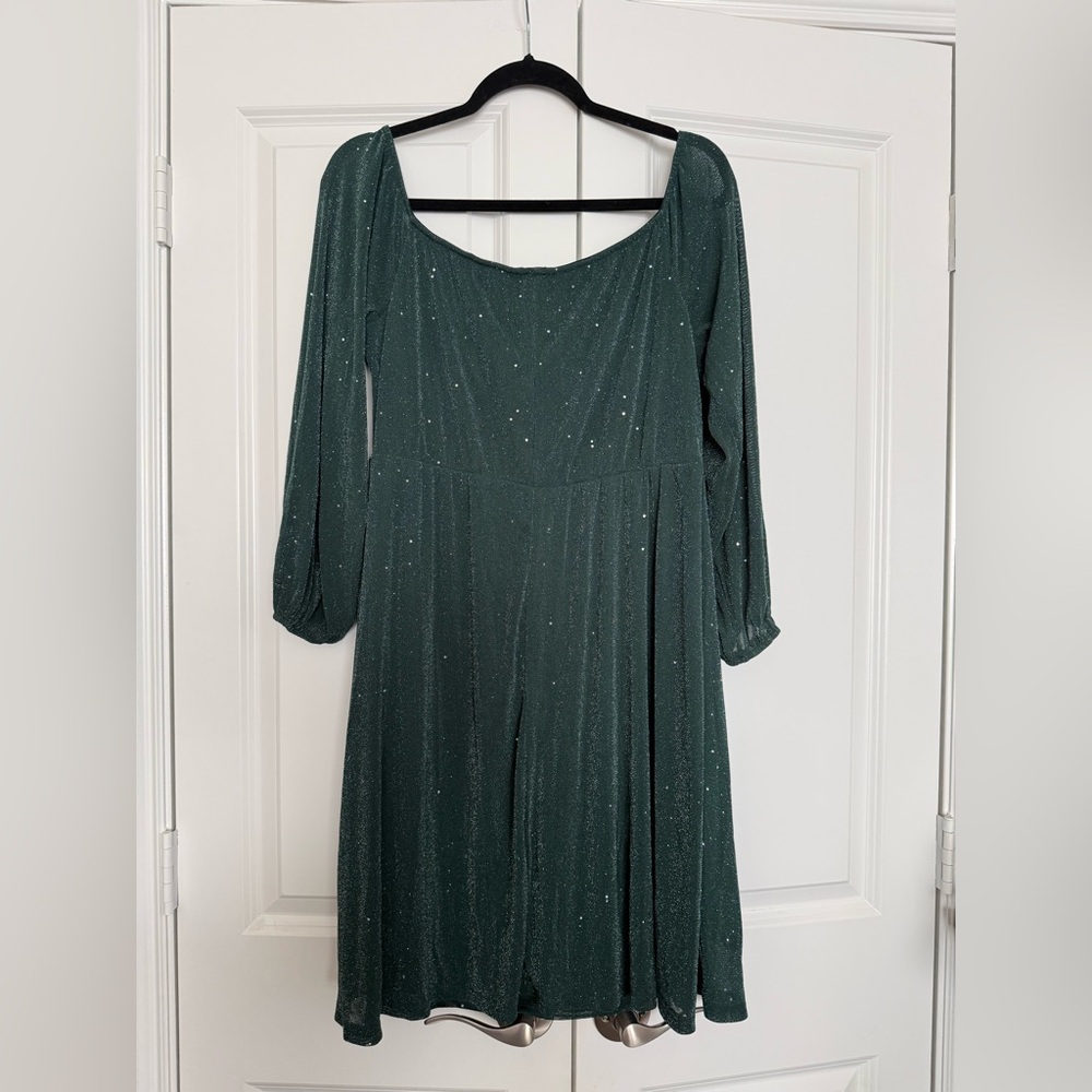 Elegant Green Women's Dress with silver sparkle